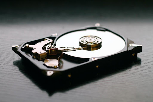 Is it safe to use free data recovery software?